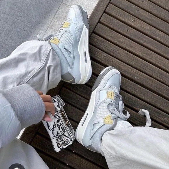 COPY - Pre owned PHOTON DUST Jordan 4 Craft - Picture 9 of 11